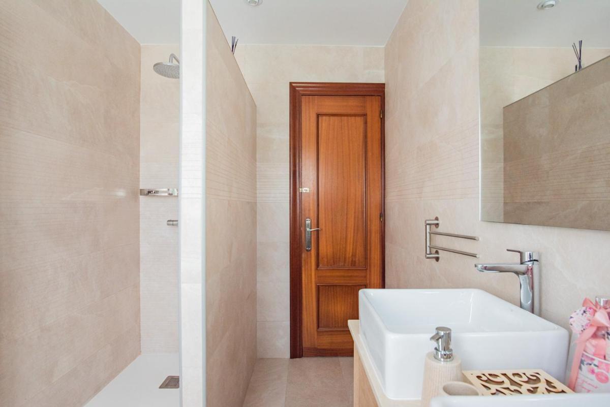 Apartamentos La Cortina Onís Eksteriør bilde